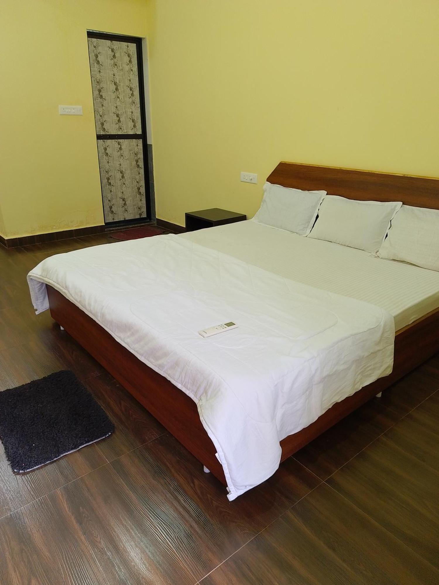 One Love Guest House Morjim Dış mekan fotoğraf