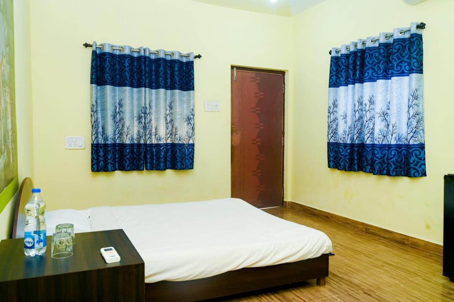 One Love Guest House Morjim Dış mekan fotoğraf